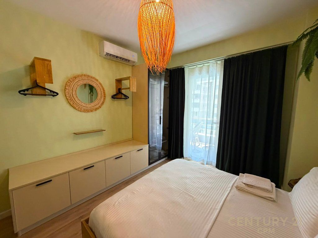 APARTAMENT 1+1 PER SHITJE TEK STACIONI I TRENIT!