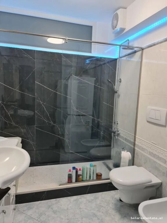 Apartament Me Qera 3+1 Ne Bllok (ID B23158) Tirane.