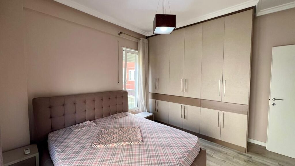 Jepet me Qera: 2+1+2Ballkone 📍Kopshti Botanik (Prane Xhamise) - 58,000 Leke/Muaj - Kati.1 - Sp.110m² || I investuar ne Detaje️