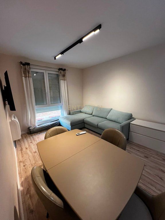 Jepet me Qira Apartament 1+1, Ish Tregu Elektrik