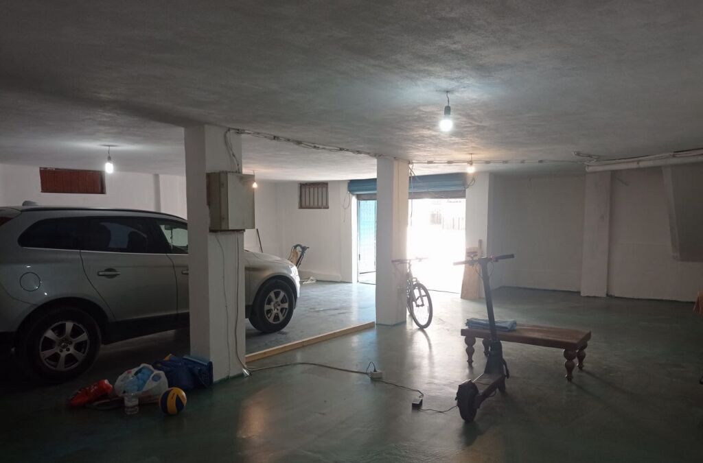 Rent | Magazinë | Universiteti Europian | 500 €/month