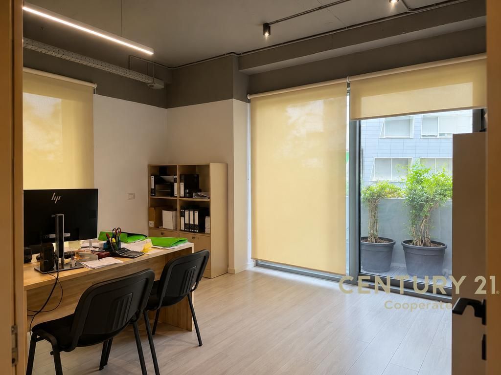 VENDIAMO SPAZIO UFFICIO - LION RESIDENCE, TIRANA