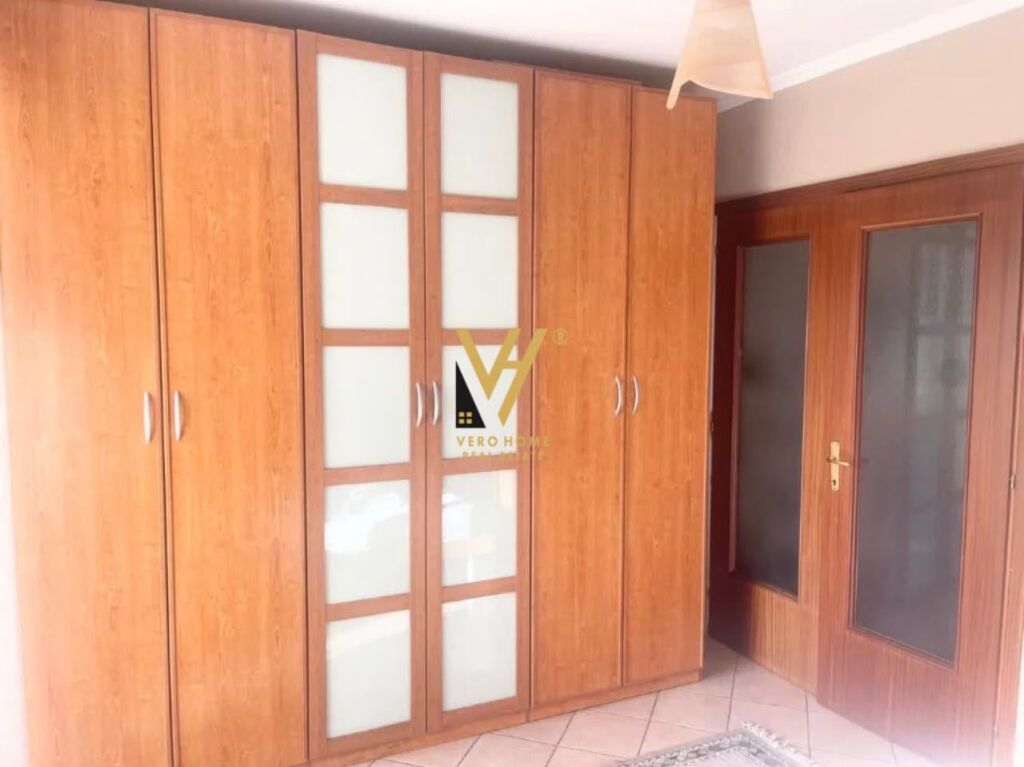 JEPET APARTAMENT 1+1+BLK ME QERA NE ISH BLLOK 650 EURO