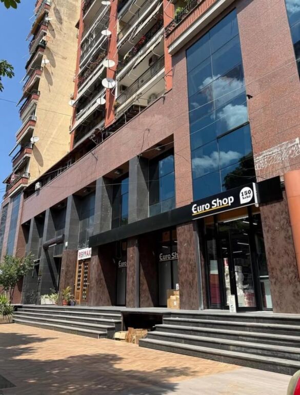 OFFICE FOR RENT AT THE AMERICAN EMBASSY!