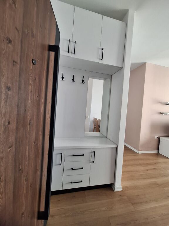 📣 For rent  🏡 Apartment 2+1+2+Parking Space  📍Grand Gallery, Yzberisht   🏢 5th Floor  🛗 With elevator  🚗 Parking included  ▪️2 bathrooms ▪️1 balcony  🛋️ Fully furnished  ➡️ In the children's bedroom, another bed will be added and some small adjustments will be made   💰Price: 60,000 Lek/Month