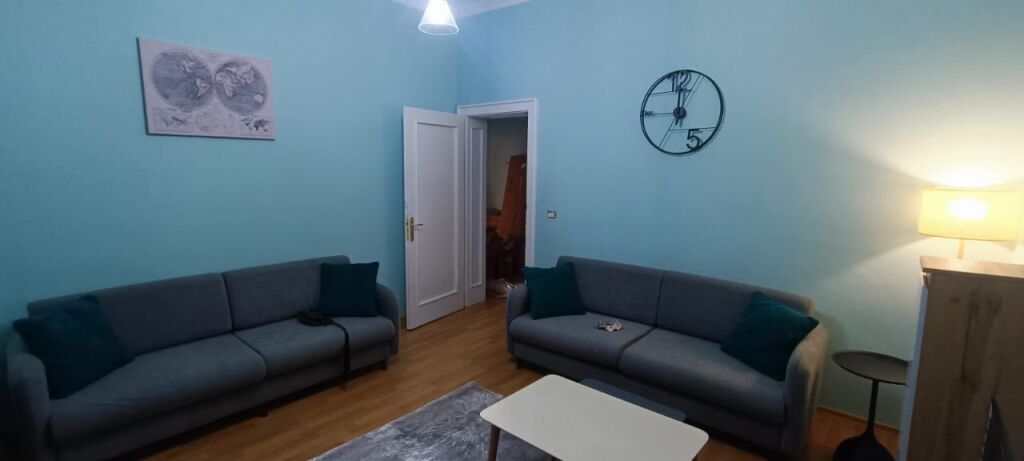 Rent | Apartament 3 + 1 | Rruga e Barrikadave | 700 €/month
