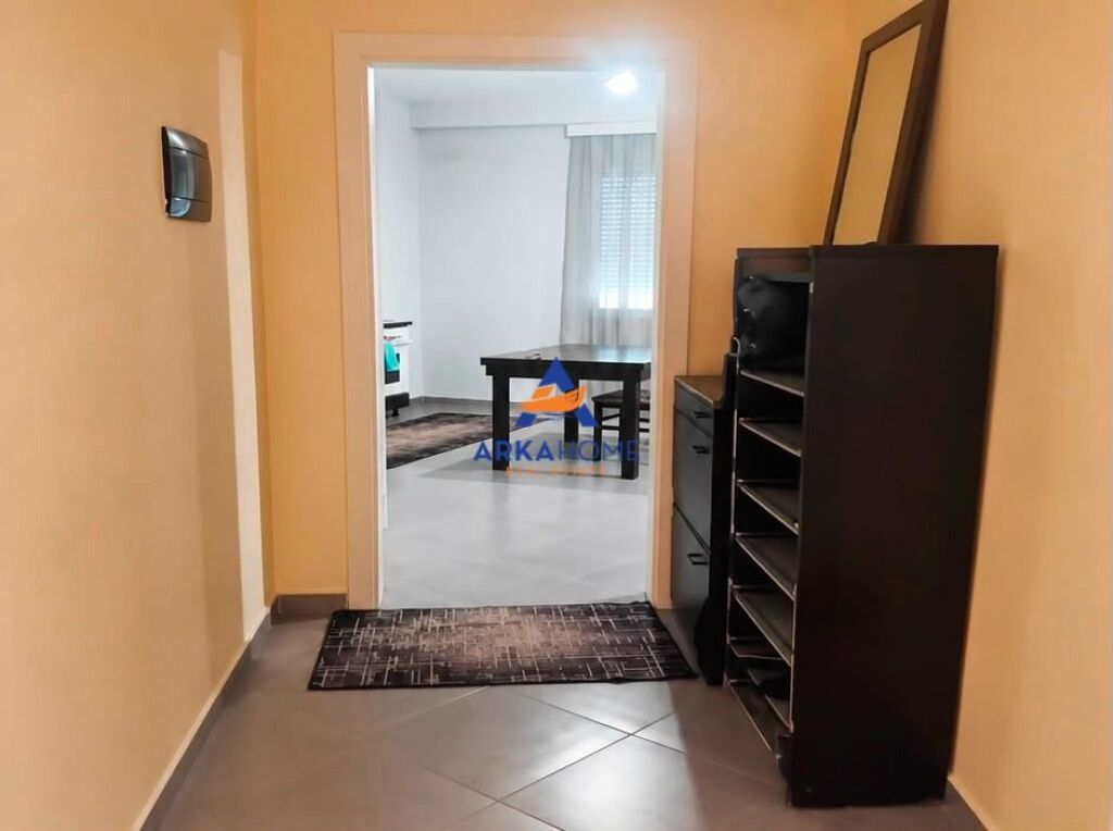 JEPET ME QERA APARTAMENT 1+1+BALLKON "TE KOPSHTI BOTANIK" 55000 LEKE