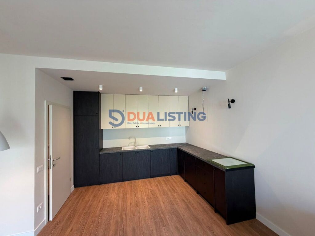 Apartament 2+1 ne shitje, Liqen i Thate, ngjit me Radisson Hotel