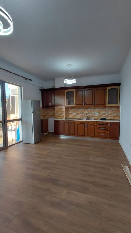 🏡 Shitet Apartament 1+1 – Kodra e Diellit