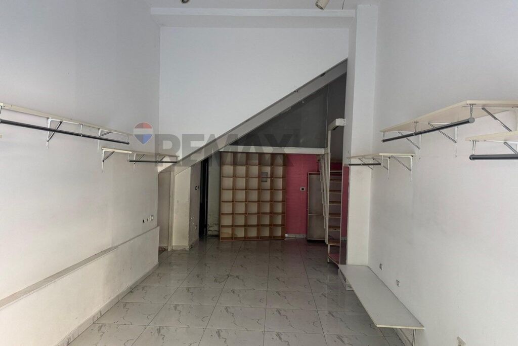 Dyqan - Për Shitje - Rruga Nikolla Tupe, Tiranë(ID: 530261046-520)