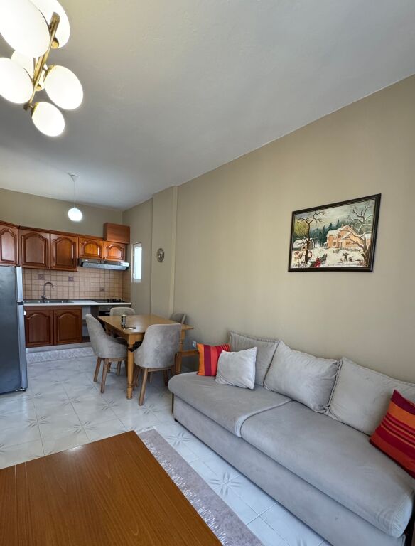 Super apartment for rent 2+1, Kavaja Street, Globe.
