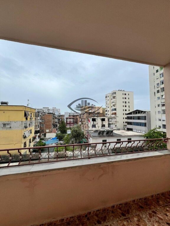 3+1 Apartment For Rent in the fruit and vegetable market, Durres!