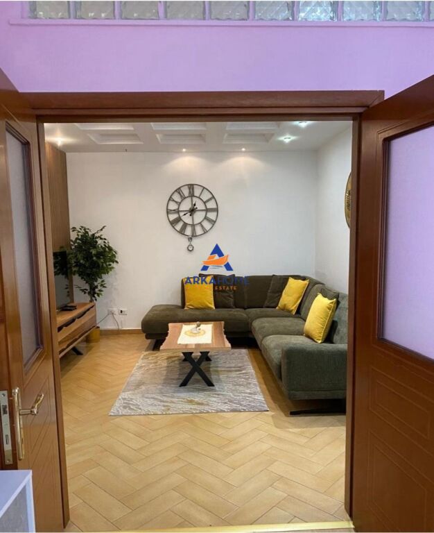 APARTMENT FOR RENT 2+1+BALCONY "FORMER GALLERY 17 NOVEMBER, BARDHOK BIBA STREET" 80,000 LEKE
