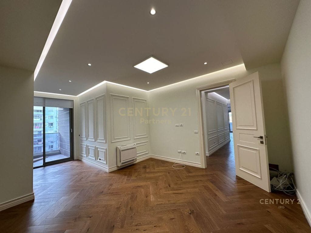 PREMIUM OFFICE FOR RENT IN BLOCK | 213 M² | PARKING INCLUDED