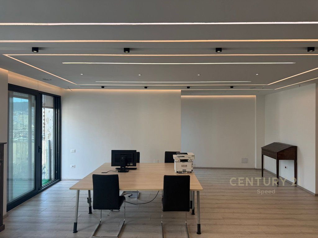 We sell an apartment adapted as an office in the Ish-Blloku area