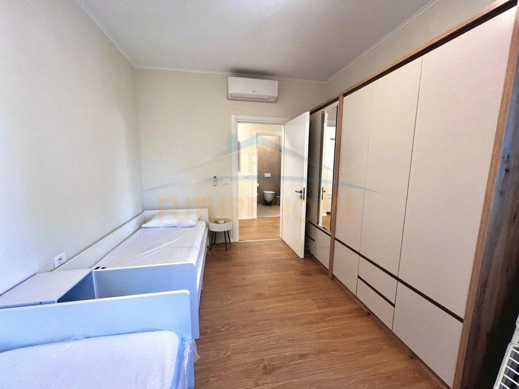 Affitto, Appartamento 2+1+ Posto Auto, Presso Residenza Erli, Porcellana, Tirana