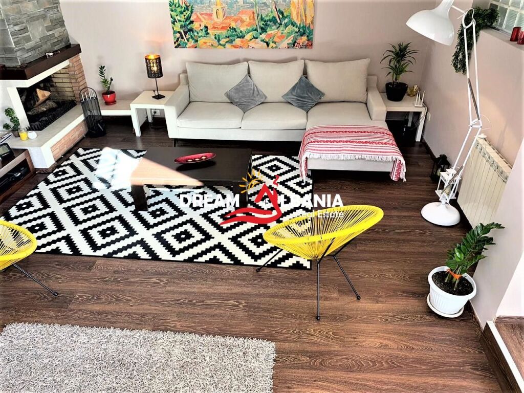Three bedroom apartments for rent in Bllok, near Juvenilja in Tirana (ID 4231203)