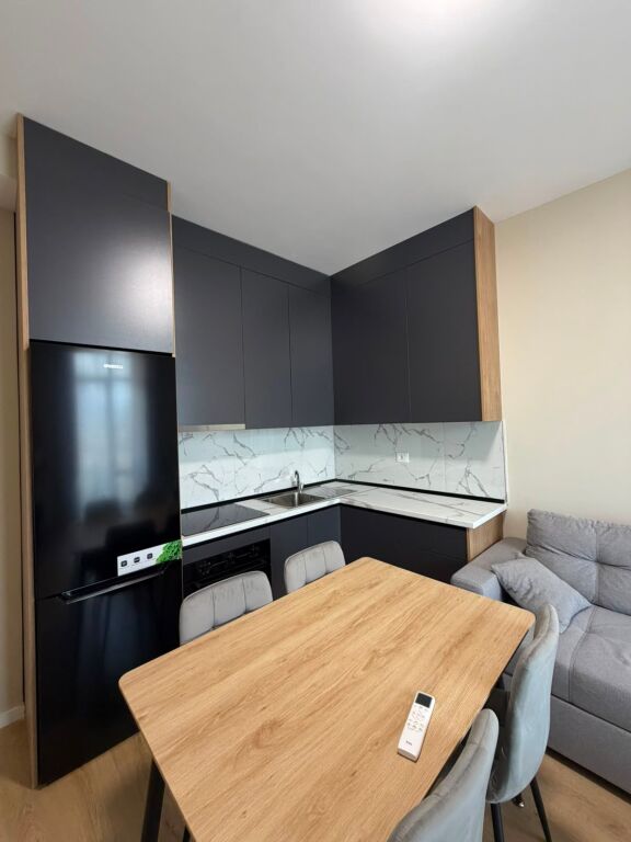 Rent | Apartament 2 + 1 | Bulevardi I Ri | 700 €/month
