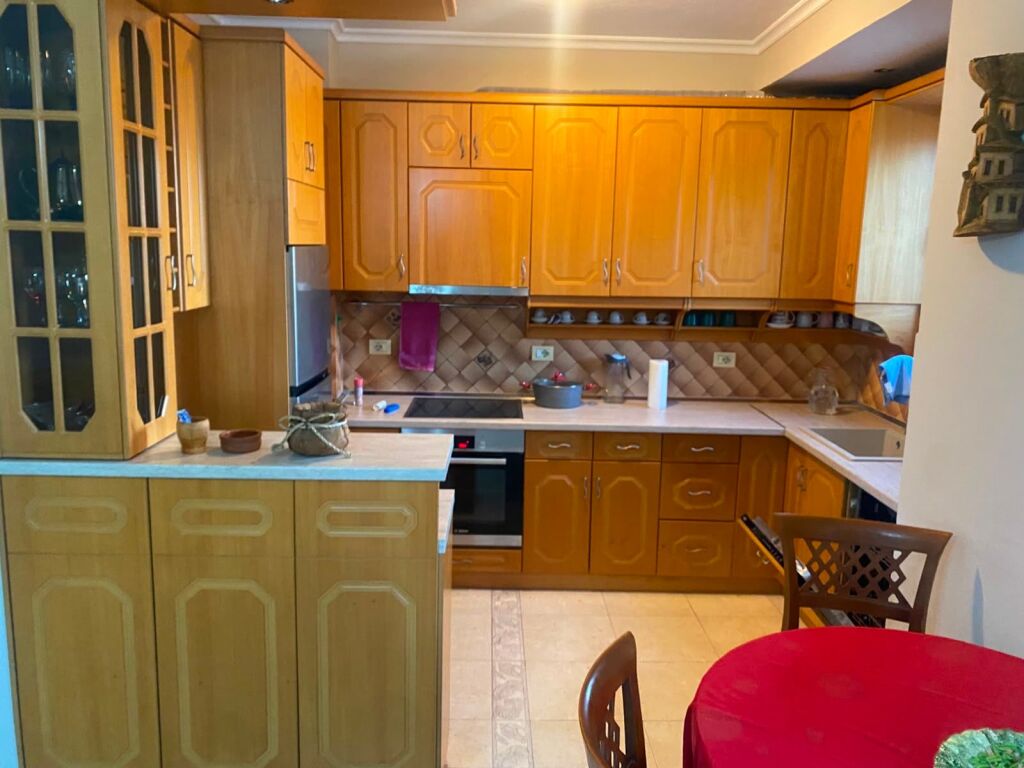 Apartment 2+1 for rent at Barricades Street