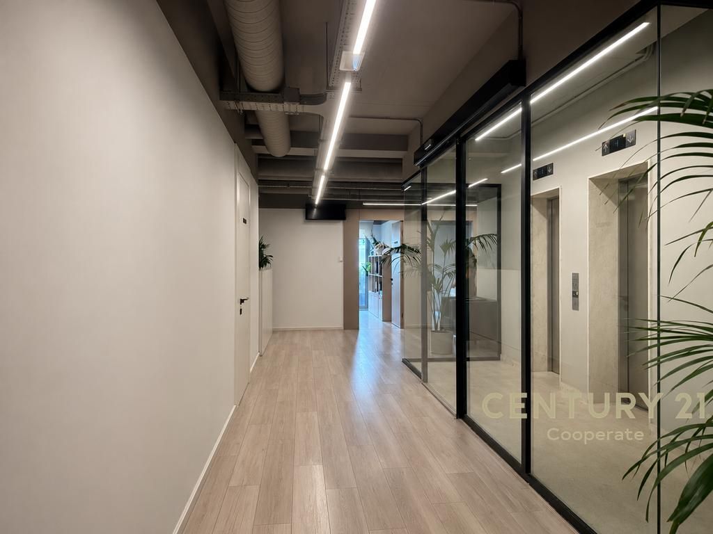 VENDIAMO SPAZIO UFFICIO - LION RESIDENCE, TIRANA