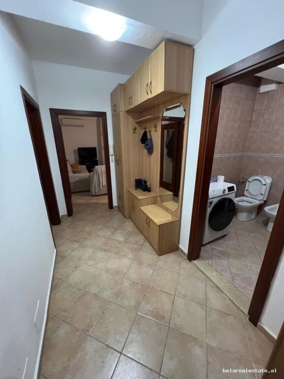 Appartamento In Affitto 1+1 Vicino Komuna e Parisit (ID B2101836) Tirana