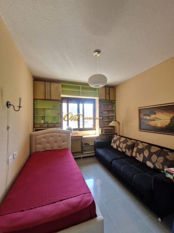 JEPET APARTAMENT ME QERA 2+1, RRUGA E KOSOVAREVE