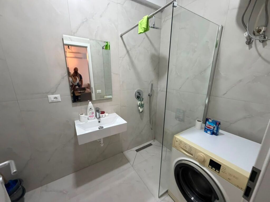 🏡 Appartamento 1+1 in affitto  📍 Residenza Oxa, Fresk💰 Prezzo: 37.000 Lek/mese