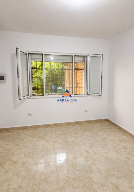 SHOP AND STUDIO APARTMENT 63M2 "RRUGA E KAVAJES" FOR SALE 185000 EURO
