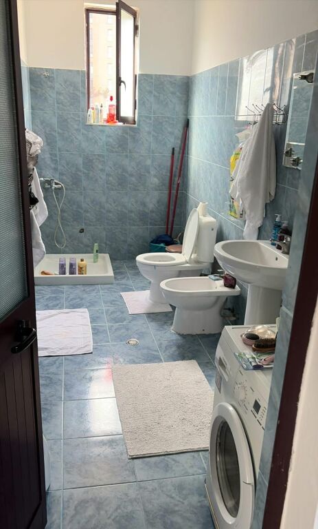 Jepet Me Qera Apartament 2+1+1 Ballkon