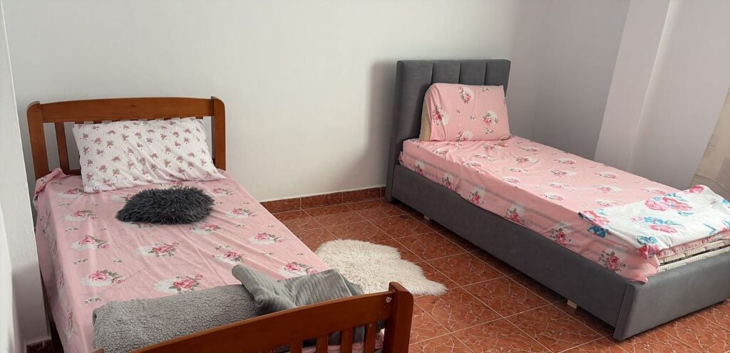 Jepet Me Qera Apartament 2+1+1 Ballkon