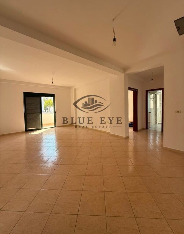 Apartament 2+1 per Shitje  2 Poste Parkimi në Plazh Teuta, Durrës!