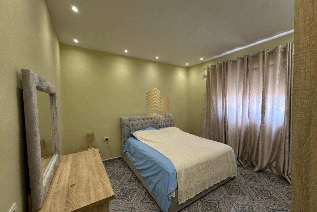 Qira, Hyrje Private, 3+1+Blk+Post Parkimi, Ish Sheshi Shqiponja, 75.000 Leke/muaj