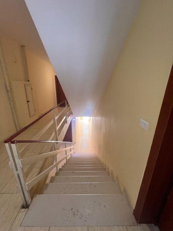 🏡 Shitet Apartament 1+1 i Sapomobiluar – Golem, Rruga Viena