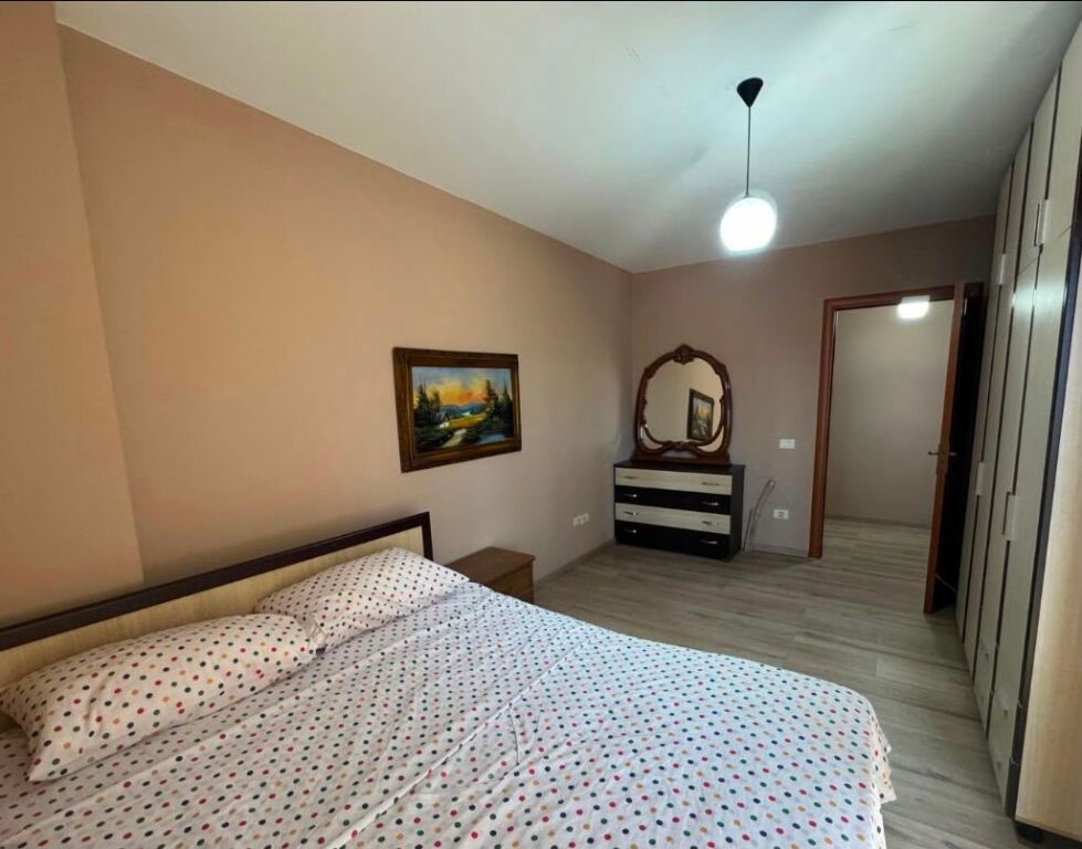 Jepet Me Qera Apartament 1+1+1 Ballkon