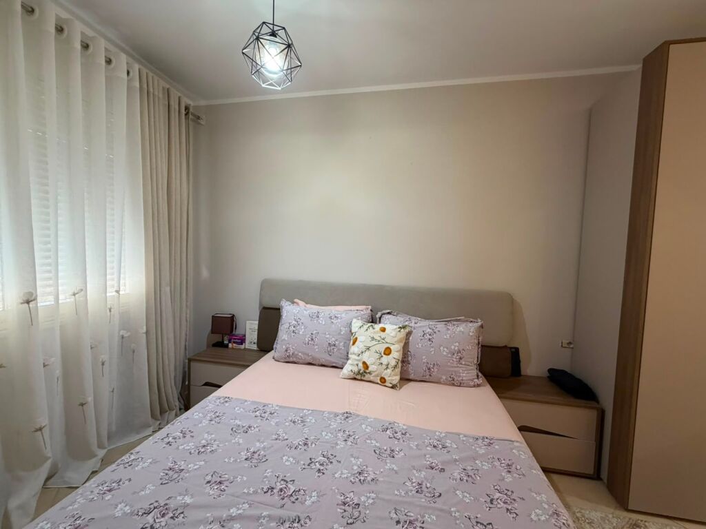 Apartament 2+1+2+2 ballkone me Hipoteke ne Misto Mame