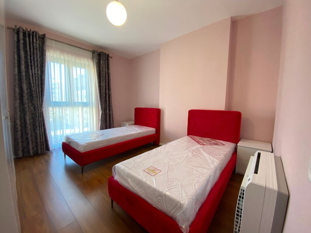 Apartament 2+1+Parking per shitje tek Rruga e Kosovareve.