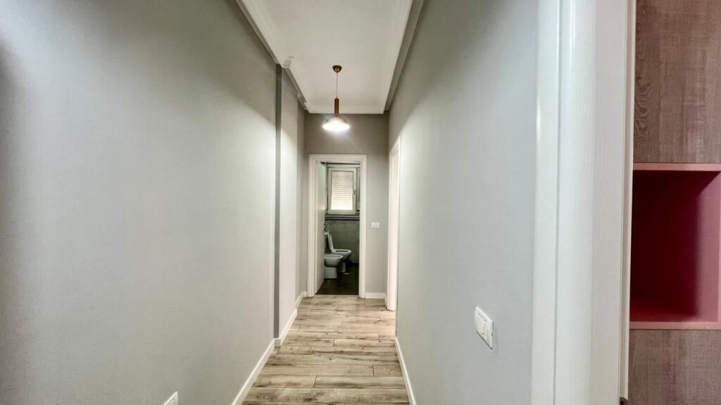Jepet me Qera: 2+1+2Ballkone 📍Kopshti Botanik (Prane Xhamise) - 58,000 Leke/Muaj - Kati.1 - Sp.110m² || I investuar ne Detaje️