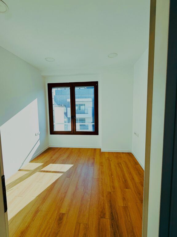 🏢 **Office Space for Rent – Delijorgji Complex, Tirana** 📍