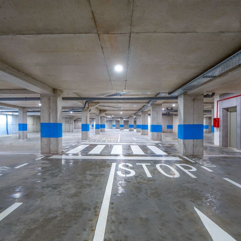 5 parking spaces for rent at The Green Nest!