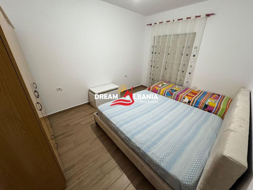 Apartament 1+1 me Qera ne Zog te Zi, prane Universitetit Logos, Tirane ( ID 4219478)