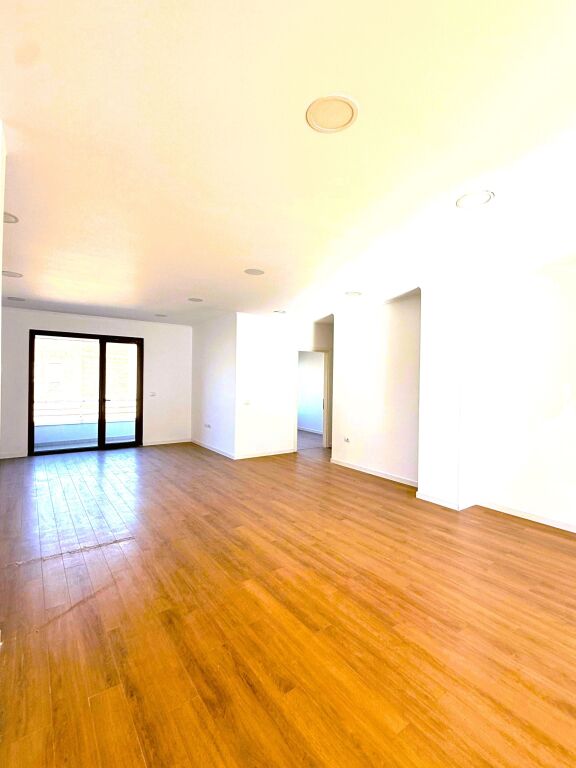 🏢 **Office Space for Rent – Delijorgji Complex, Tirana** 📍