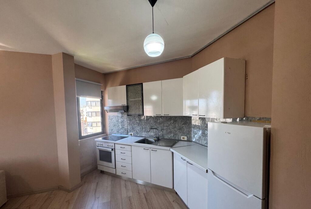 Rent | Apartament 1 + 1 | Rruga Jordan Misja | 500 €/month