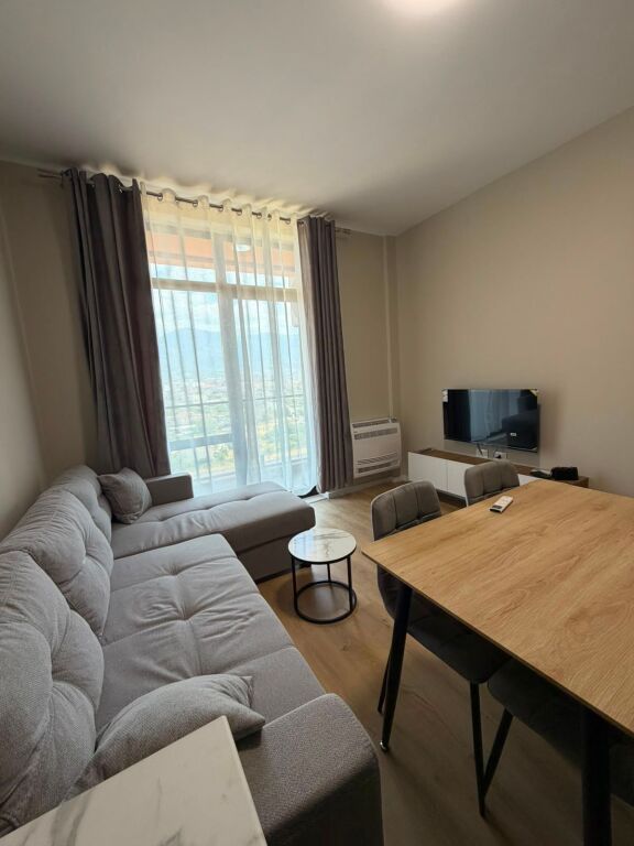 Rent | Apartament 2 + 1 | Bulevardi I Ri | 700 €/month