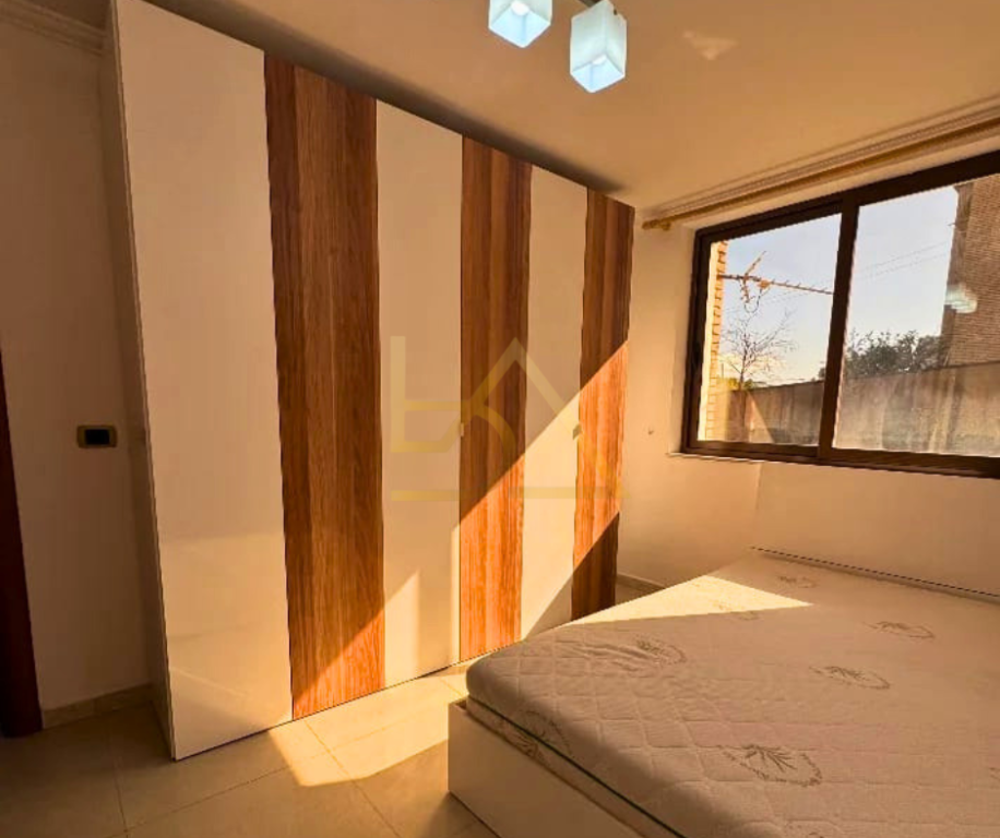 Apartament 1+1 me Qira – Brryli, Pranë Bar Glow, Tiranë