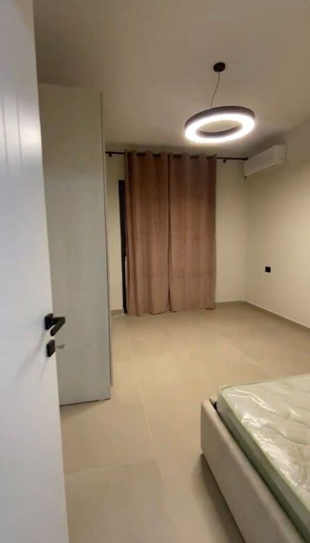 Affittasi super appartamento 2+1 vicino al sovrappasso del centro Kristal