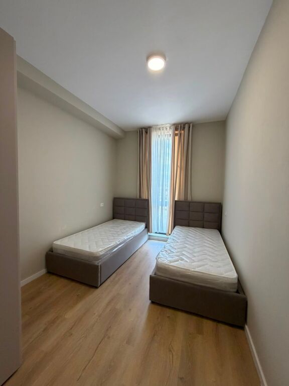 Rent | Apartament 2 + 1 | Bulevardi I Ri | 700 €/month