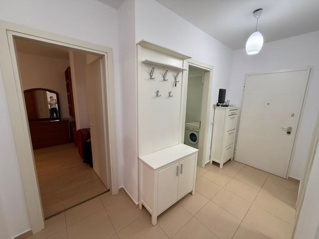📣 AFFITTO Appartamento 2+1 Con 2 Bagni E Posto Auto 📍 Complesso Vind, Ali Dem ✨💶 Prezzo 65.000 Leke/Mese Incluso Posto Auto