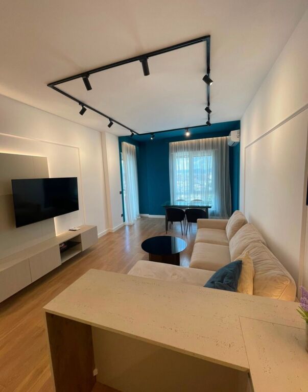 Super apartament me qera 1+1+parkim Porcelan