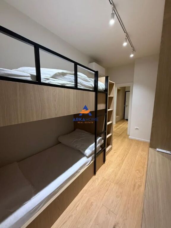 AFFITTASI APPARTAMENTO 2+1+BALCONE "IN VIA KOSOVARVE" 1300 EURO