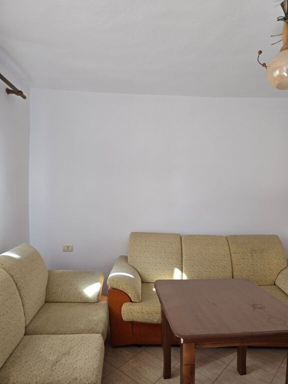 TIRANA! APPARTAMENTO 1+1 IN VENDITA NELL'ISTITUTO AGRICOLO!